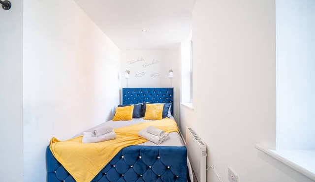 Hayy Rochdale 2 Bed by Hollingworth Lake