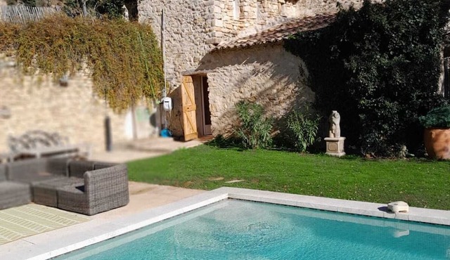 Enjoy nature in an enchanting and fantastic setting in Cucuron