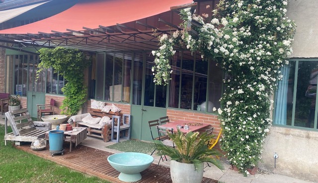 Home workshop in Crest 1 min from the river