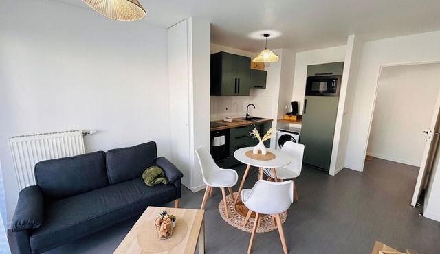 La Suite Bezannes | Parking | Balcon