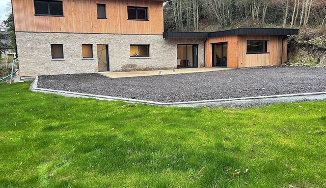 Gîte de l'Epinay "Myrtille" with indoor pool for year-round enjoyment!