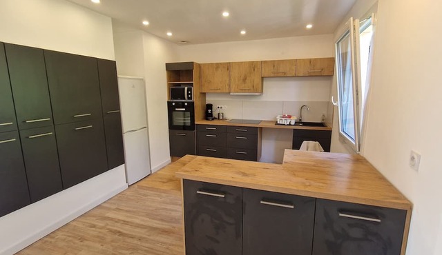 Fully renovated house with garden - Near Nîmes, Arles and Avignon