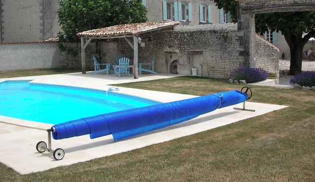 Charentaise cottage - private swimming pool