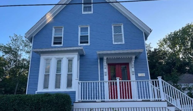 First floor luxury apartment in welcoming New Bedford