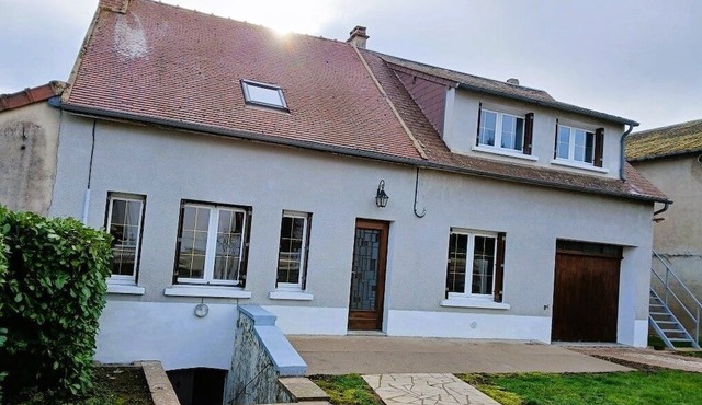 Furnished house nature stopover on the Nivernais canal