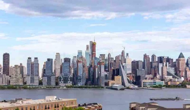 Big 1 bedroom apt 15 mins to NYC with Free Parking