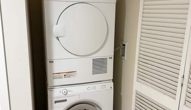 Perfect 2-bedroom apartment with AC and in a beautiful view of New York City.