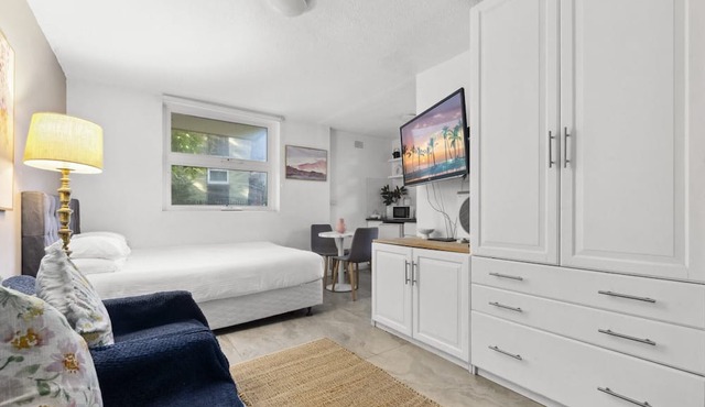 Chic Urban Paddington Escape