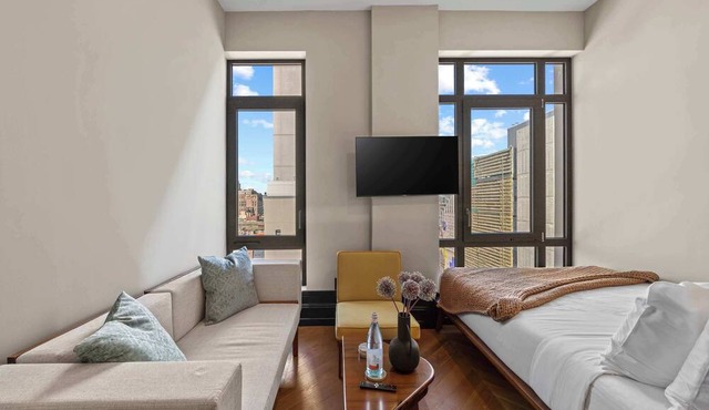 Freeman 901 by Rove Studio with Shared Amenities