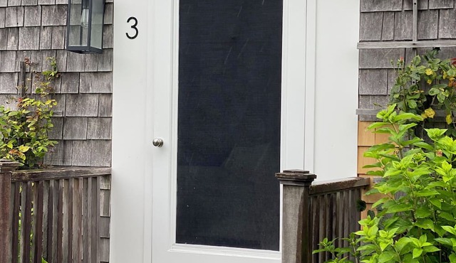 Brant Point Retreat Walking Distance to Town