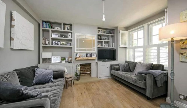 Converted St Margret's 3 bedroom family house