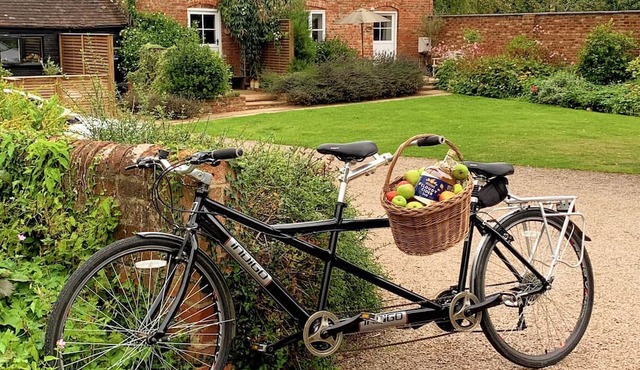 Welsh Cottage - sleeps 2 guests in 1 bedroom