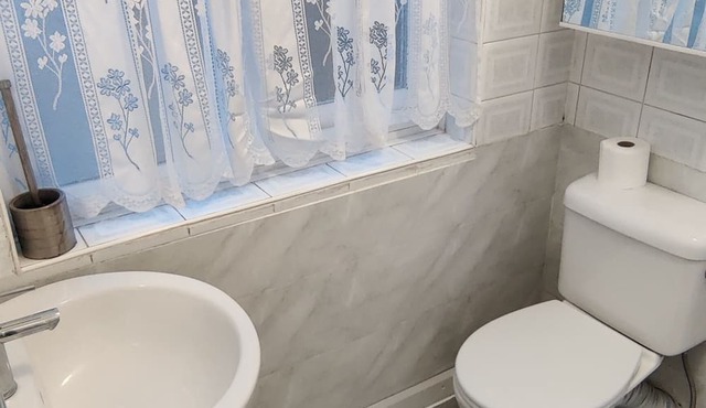 NESTnA Nest by The HeathrownFamily friendly Home away from Home and bit more!