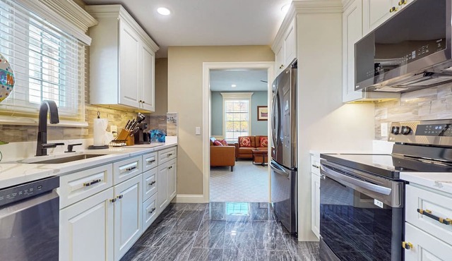 1 BR Apartment Near Holyoke Medical Center & WiFi