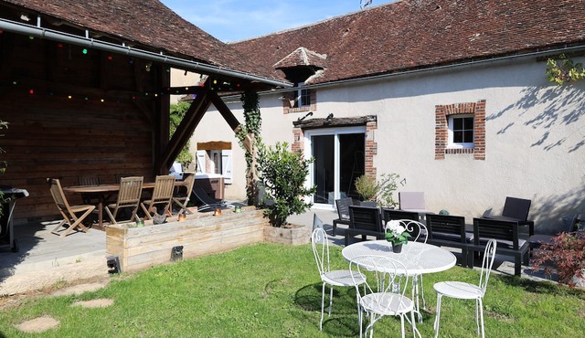 Longère L'Arche de Noé Jacuzzi, Balneo, fireplace and nature