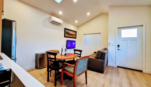 Newly built 2bed/2bath modern house in Cambrian