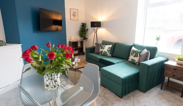 Modern House, ideal for families & contractors!