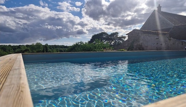 Artists' residence, guest house and Yoga retreat MagnaCosita 1h from Paris