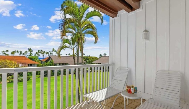 AMAZING location steps from the beach - Ohia Lehua Suite - AC, & PBAC included!
