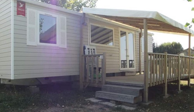 3-bedroom mobile home with terrace, sleeps 6