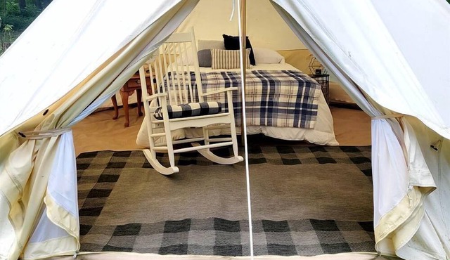 Incredible Secluded Tipi with Barbecue in Saint Croix Falls, Wisconsin