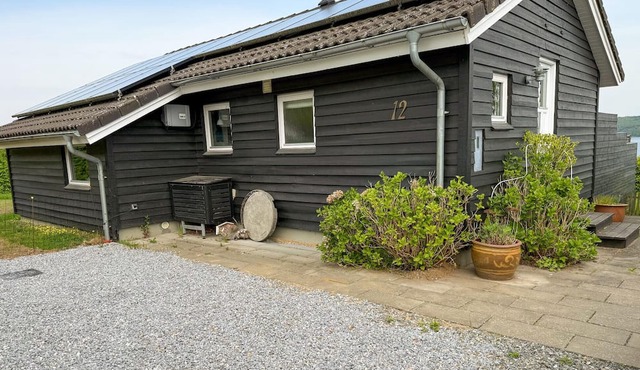 Cozy home in Børkop with house sea view