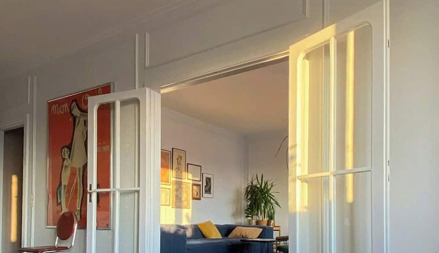 Bright flat with views in central Christianshavn