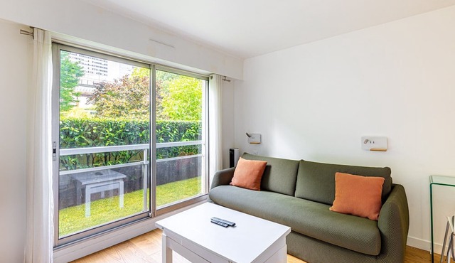 GuestReady - Bright Modern Stay near La Défense