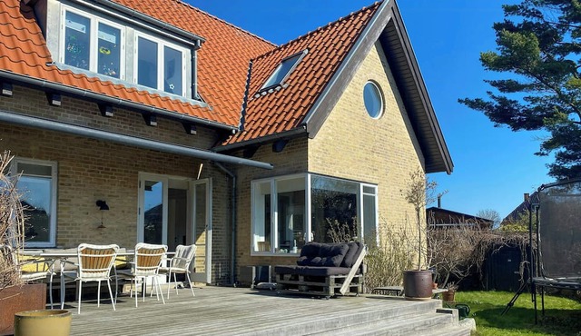 Charming villa from 1939 with garden and sauna