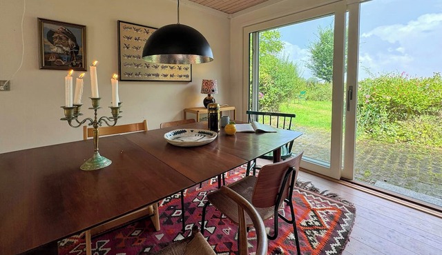 Holiday home with field views & Fanefjord charm