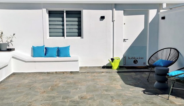 Exceptional extended stays in luxury rooms 15 minutes from Elche.