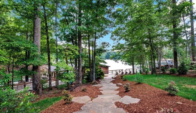 Lakefront retreat w/Private Dock, Kayaks, Canoe, & Sunset Views
