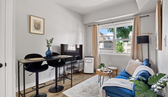 Emerald Suite + Sapphire Suite - Sleeps 6