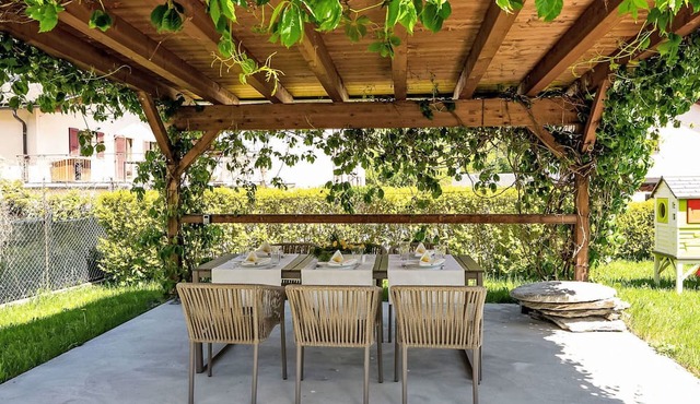 Wonderful villa for 6 people with WIFI, TV, patio and pets allowed