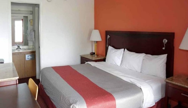 1 Queen Bed | Non-Smoking