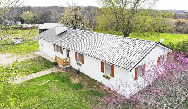 Route 66 Country Farm House - Near Springfield