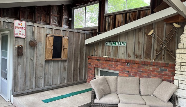 2-Bdrm "Bunker House" in Valentine