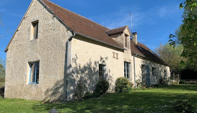 Charming Percheron farmhouse with large garden