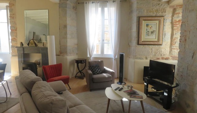 Le Patio - 2-Bedroom House - in the heart of the village