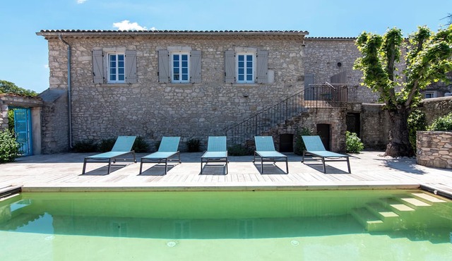 Mas Picholine - House for 10 with swimming pool