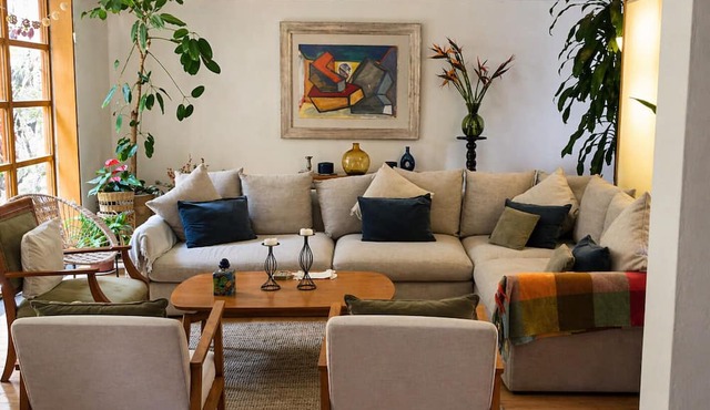 Beautiful house in the south of the City with private garden and terrace