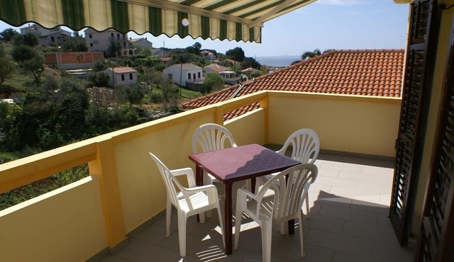 One bedroom apartment with terrace and sea view Jakišnica, Pag (A-4053-a)