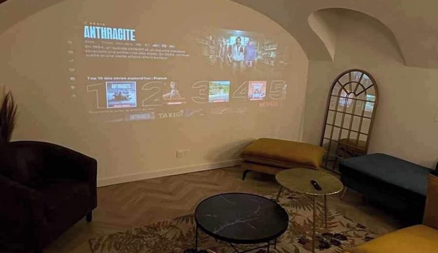 Élégante Maison, Jaccuzzi, Home Cinema, proche Gare