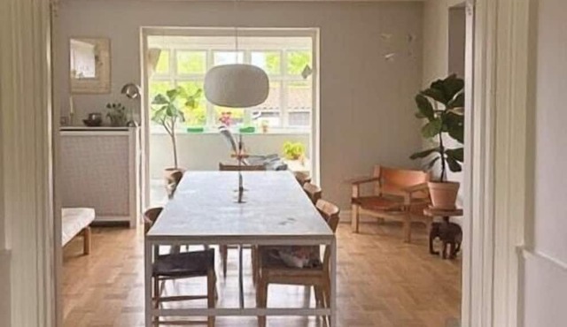Cozy 1930s townhouse with garden