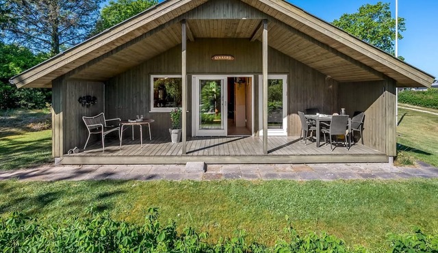 "Godwin" - 800m from the sea by Interhome