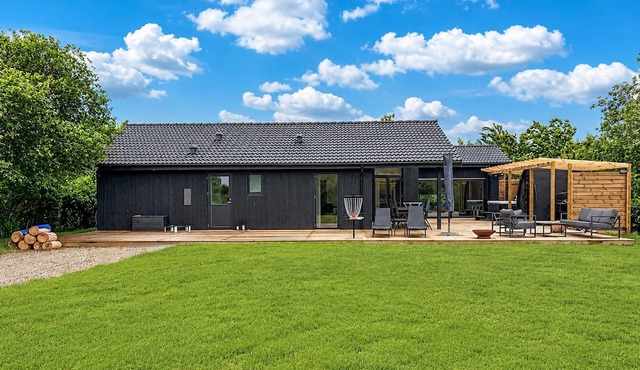 Cozy home in Sydals with sauna