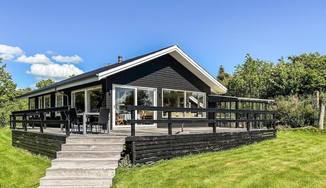 Nice home in Spøttrup with house a panoramic view