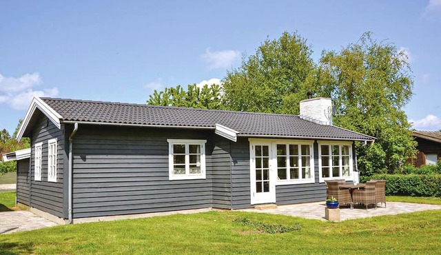 3 bedroom awesome home in Kirke Hyllinge