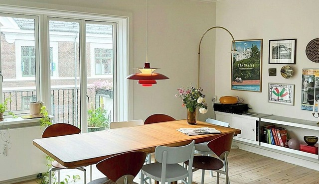 Colourful flat with rooftop views on Nørrebro