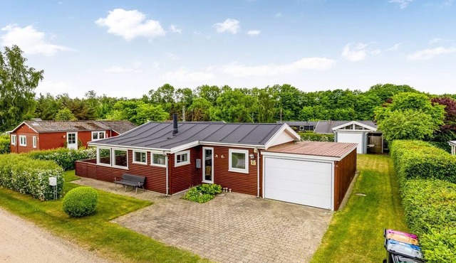 "Eufemia" - 250m from the sea by Interhome